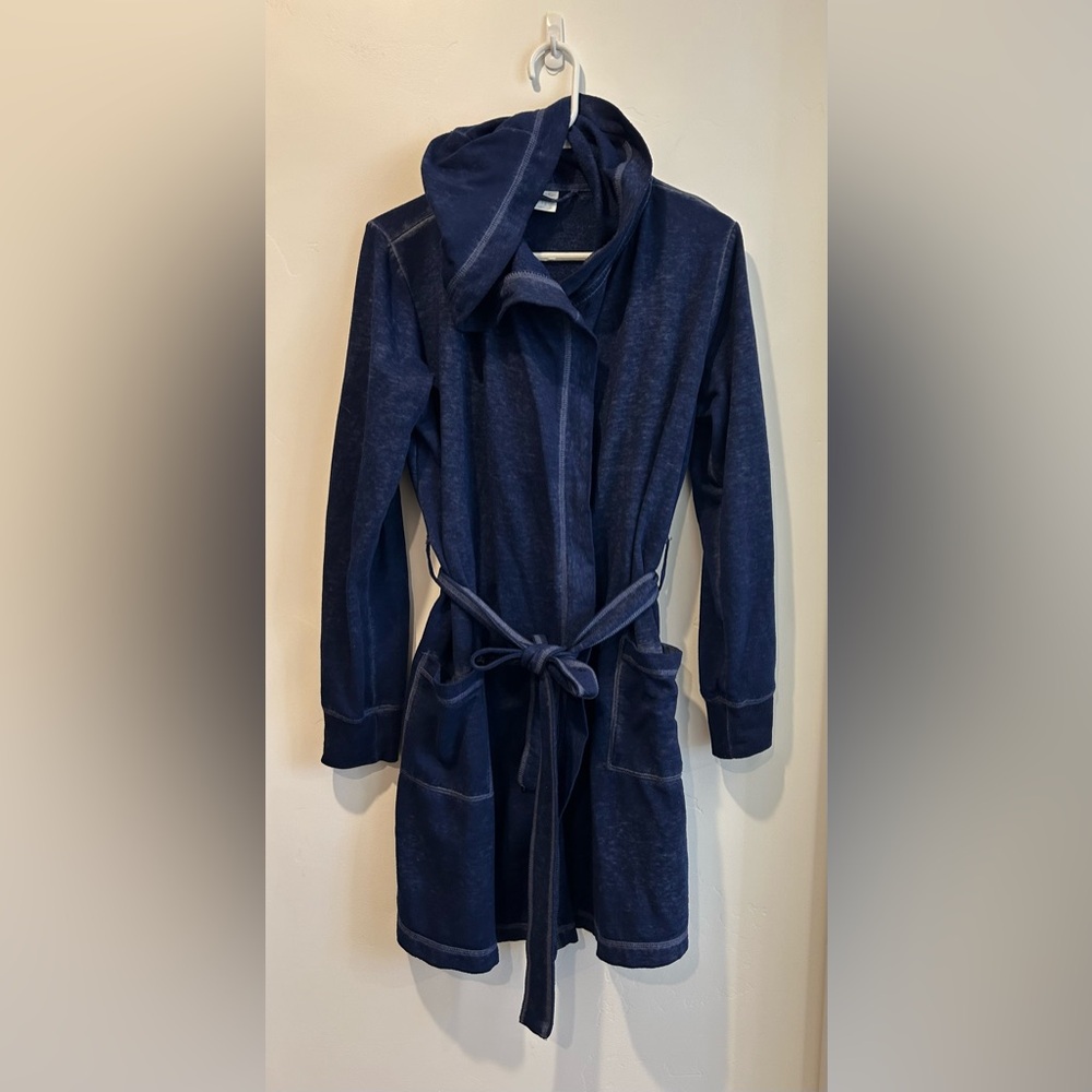 Nordstrom Rack — Short Bathrobe with Hood